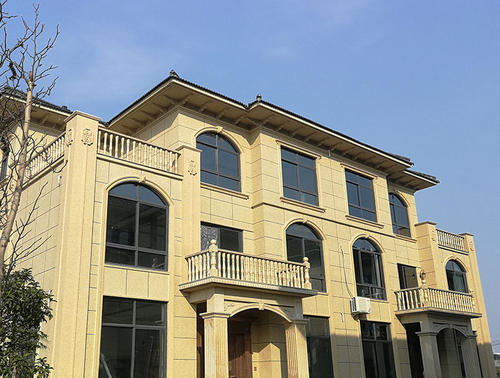 仿石漆仿石層抗水性良好，穩(wěn)定著色，不發(fā)白，無色差